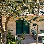 Dalmatia Rustica Comfortable One Bedroom+fireplace Zadar